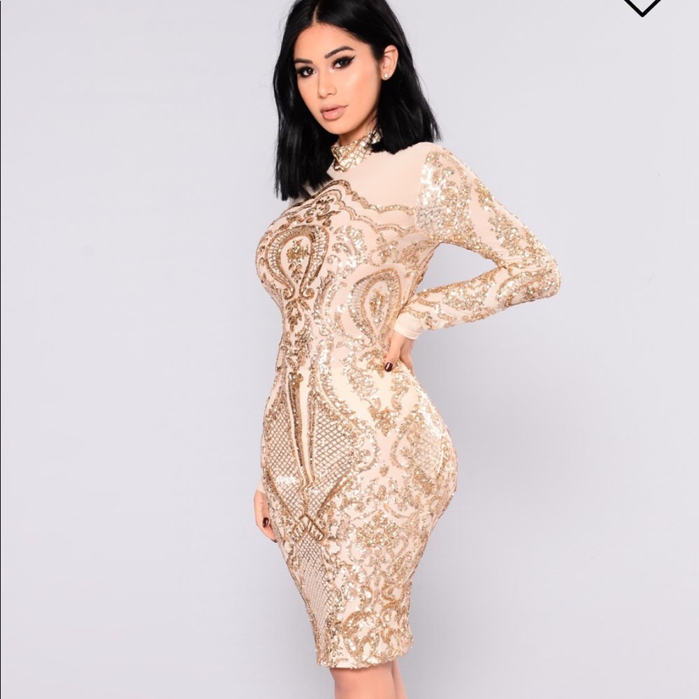 💫✨Calcy Sequin Gold Midi dress💫✨